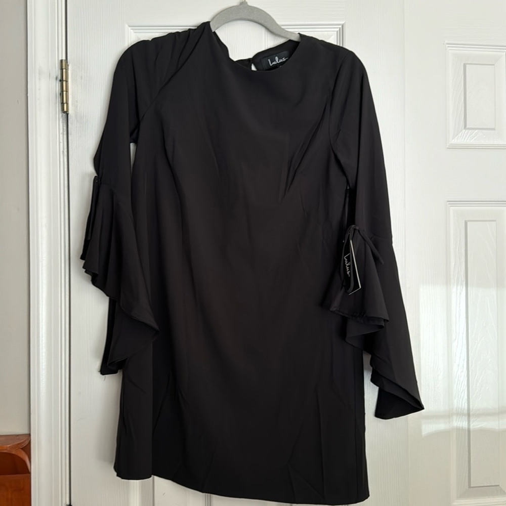 Lulu black dress- NWT-size small
